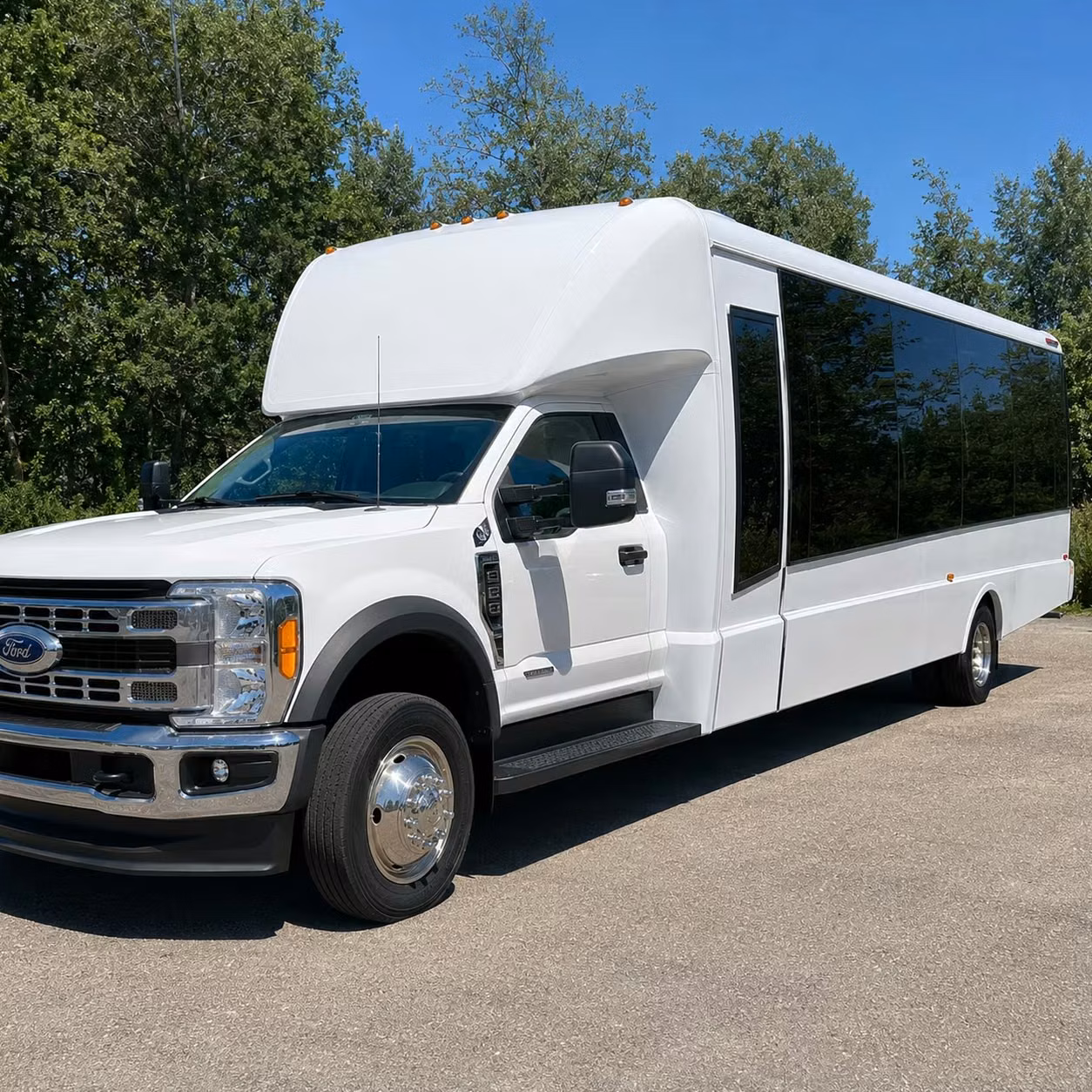 15 passenger minibus