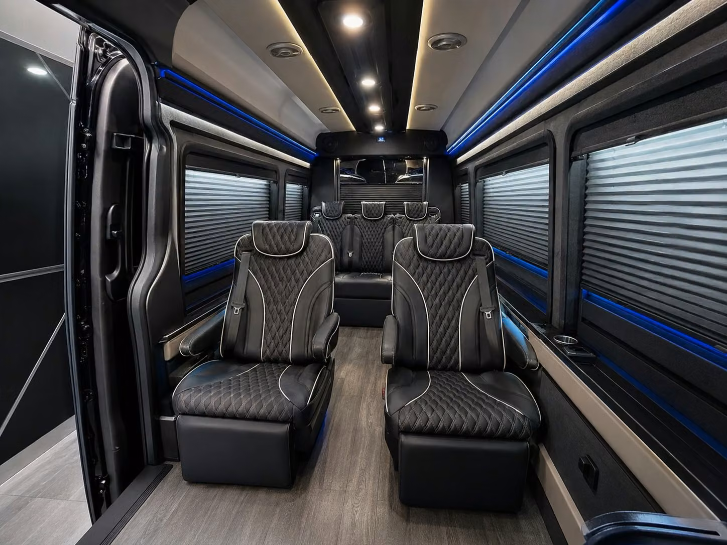 choosing the right bus size for your virginia beach airport transfer